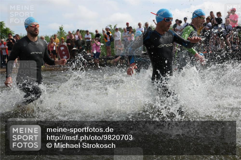 21.06.2026 - Viking Triathlon Michael Strokosch http://msf.ph/oto/9820703 21.06.2026 10:01:06 Schwimmen 5, 14, 17, 169, 180, 249, 270, 337, 342, 383, 454, 506, 527, 623, 640 meine-sportfotos.de