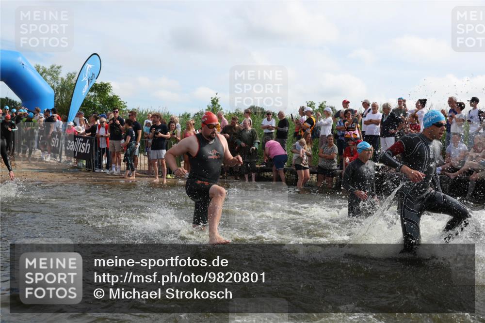 21.06.2026 - Viking Triathlon Michael Strokosch http://msf.ph/oto/9820801 21.06.2026 10:01:56 Schwimmen 30, 55, 221, 238, 265, 343, 380, 391, 394, 543, 606, 621, 644, 648, 664 meine-sportfotos.de