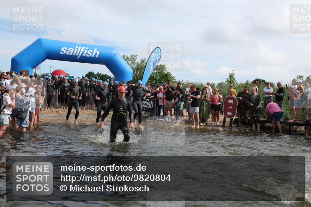21.06.2026 - Viking Triathlon Michael Strokosch http://msf.ph/oto/9820804 21.06.2026 10:01:57 Schwimmen 30, 55, 221, 238, 265, 343, 380, 391, 394, 543, 606, 621, 644, 648, 664 meine-sportfotos.de