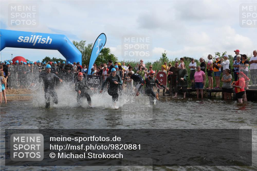 21.06.2026 - Viking Triathlon Michael Strokosch http://msf.ph/oto/9820881 21.06.2026 10:02:29 Schwimmen 83, 100, 126, 142, 220, 255, 325, 360, 392, 430, 513, 560, 579, 604, 651 meine-sportfotos.de