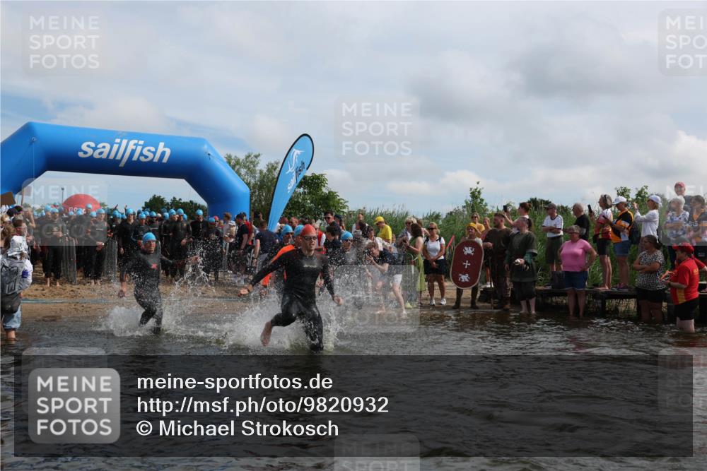 21.06.2026 - Viking Triathlon Michael Strokosch http://msf.ph/oto/9820932 21.06.2026 10:02:54 Schwimmen 20, 64, 73, 111, 171, 219, 233, 315, 395, 407, 475, 530, 546, 553, 634 meine-sportfotos.de