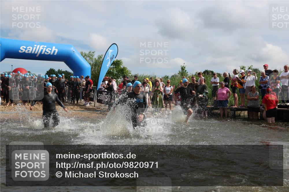 21.06.2026 - Viking Triathlon Michael Strokosch http://msf.ph/oto/9820971 21.06.2026 10:03:09 Schwimmen 49, 68, 80, 82, 170, 199, 200, 208, 348, 352, 356, 404, 467, 545, 612 meine-sportfotos.de