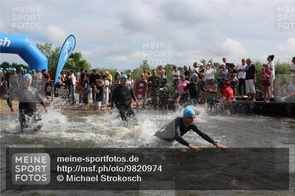 21.06.2026 - Viking Triathlon Michael Strokosch http://msf.ph/oto/9820974 21.06.2026 10:03:10 Schwimmen 49, 68, 80, 82, 170, 199, 200, 208, 348, 352, 356, 404, 467, 545, 612 meine-sportfotos.de