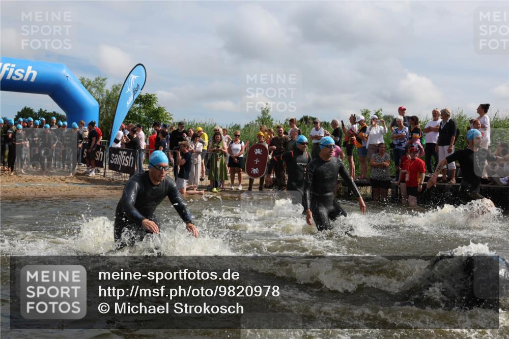 21.06.2026 - Viking Triathlon Michael Strokosch http://msf.ph/oto/9820978 21.06.2026 10:03:11 Schwimmen 49, 68, 80, 82, 170, 199, 200, 208, 348, 352, 356, 404, 467, 545, 612 meine-sportfotos.de
