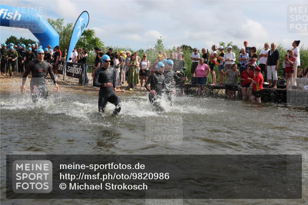 21.06.2026 - Viking Triathlon Michael Strokosch http://msf.ph/oto/9820986 21.06.2026 10:03:15 Schwimmen 49, 58, 68, 170, 200, 202, 208, 348, 352, 356, 404, 419, 455, 467, 487 meine-sportfotos.de