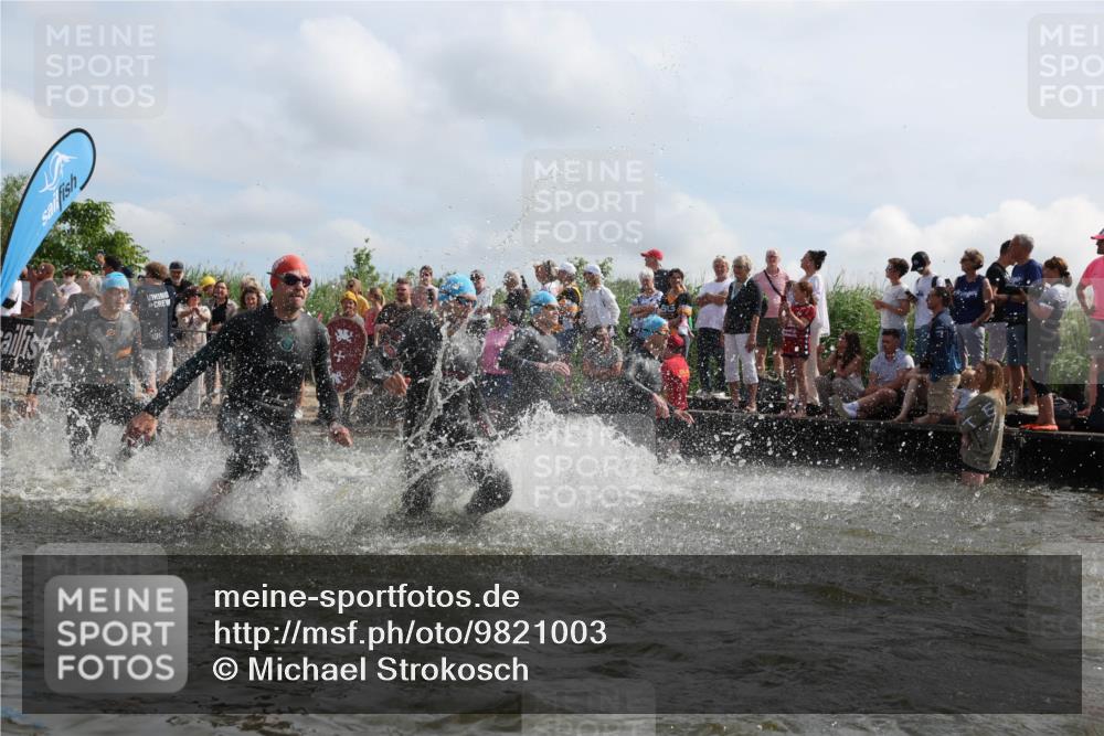 21.06.2026 - Viking Triathlon Michael Strokosch http://msf.ph/oto/9821003 21.06.2026 10:03:25 Schwimmen 58, 84, 118, 143, 202, 303, 328, 364, 419, 455, 457, 487, 556, 656, 667 meine-sportfotos.de