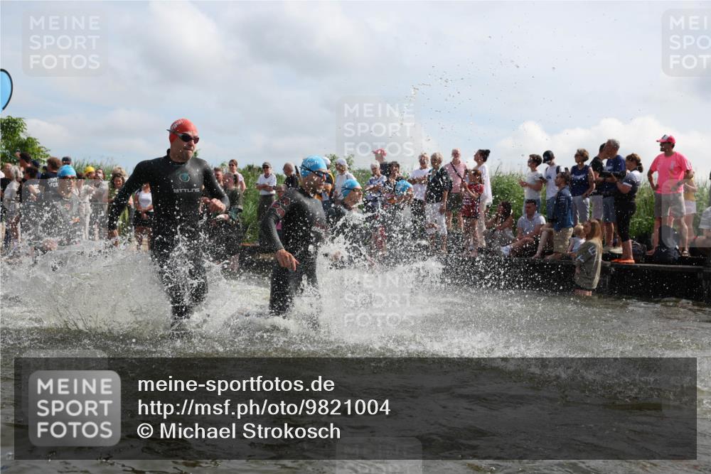 21.06.2026 - Viking Triathlon Michael Strokosch http://msf.ph/oto/9821004 21.06.2026 10:03:26 Schwimmen 58, 84, 118, 143, 202, 303, 328, 364, 419, 455, 457, 487, 556, 656, 667 meine-sportfotos.de
