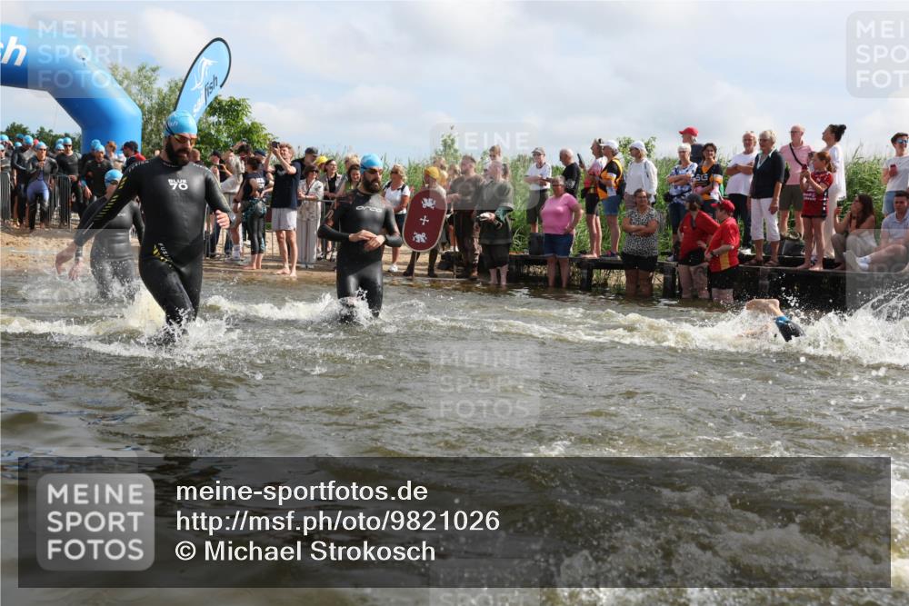 21.06.2026 - Viking Triathlon Michael Strokosch http://msf.ph/oto/9821026 21.06.2026 10:03:35 Schwimmen 53, 84, 95, 143, 229, 251, 303, 323, 327, 340, 423, 457, 458, 559, 656 meine-sportfotos.de