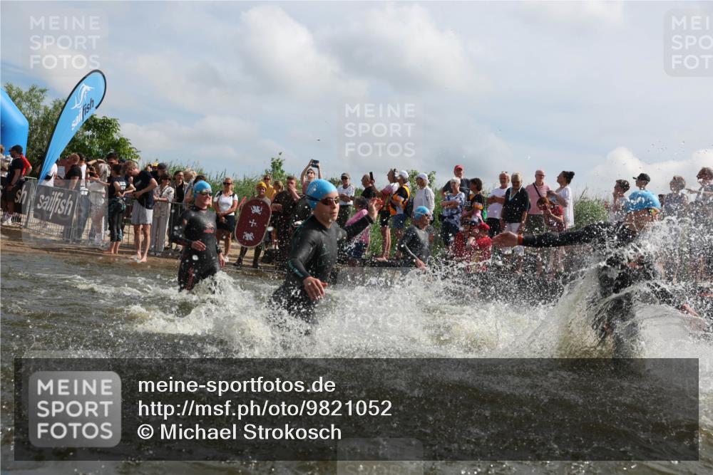 21.06.2026 - Viking Triathlon Michael Strokosch http://msf.ph/oto/9821052 21.06.2026 10:03:45 Schwimmen 137, 144, 229, 267, 287, 291, 323, 339, 340, 436, 450, 458, 521, 559, 649 meine-sportfotos.de