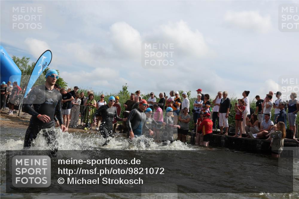 21.06.2026 - Viking Triathlon Michael Strokosch http://msf.ph/oto/9821072 21.06.2026 10:03:56 Schwimmen 122, 266, 267, 268, 287, 291, 339, 384, 460, 531, 552, 554, 608, 645, 649 meine-sportfotos.de