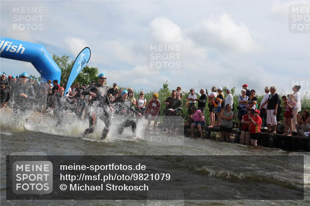 21.06.2026 - Viking Triathlon Michael Strokosch http://msf.ph/oto/9821079 21.06.2026 10:03:59 Schwimmen 122, 195, 197, 266, 268, 279, 333, 384, 460, 531, 552, 554, 608, 645, 654 meine-sportfotos.de