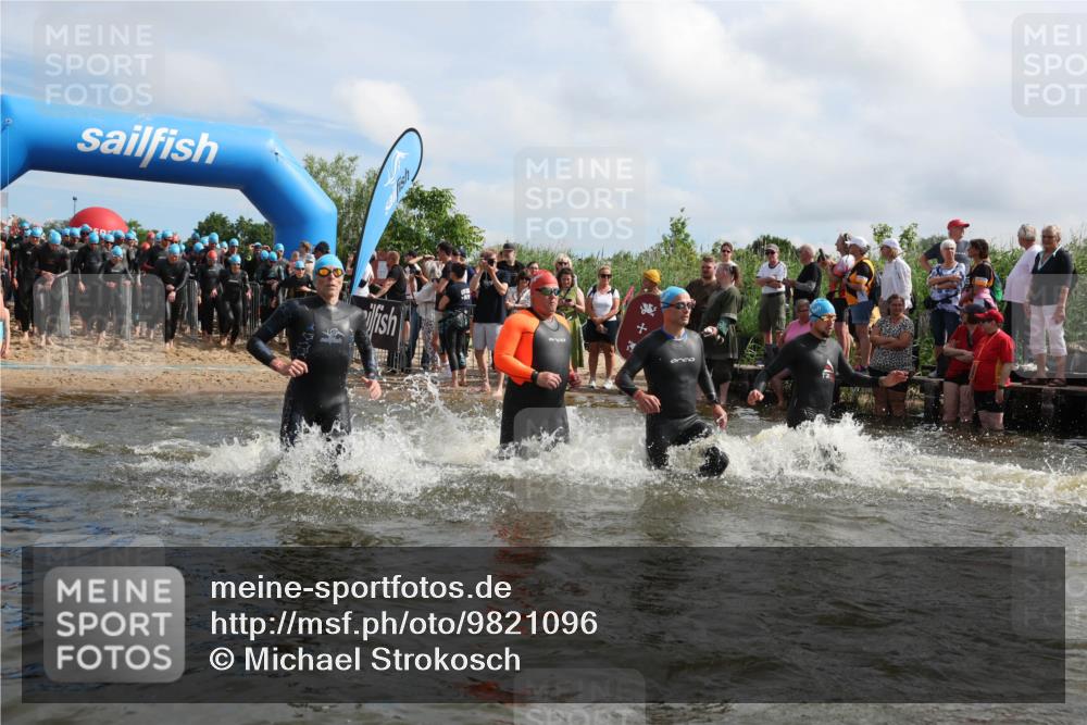 21.06.2026 - Viking Triathlon Michael Strokosch http://msf.ph/oto/9821096 21.06.2026 10:04:06 Schwimmen 122, 195, 197, 243, 266, 269, 279, 333, 384, 397, 400, 460, 496, 645, 654 meine-sportfotos.de