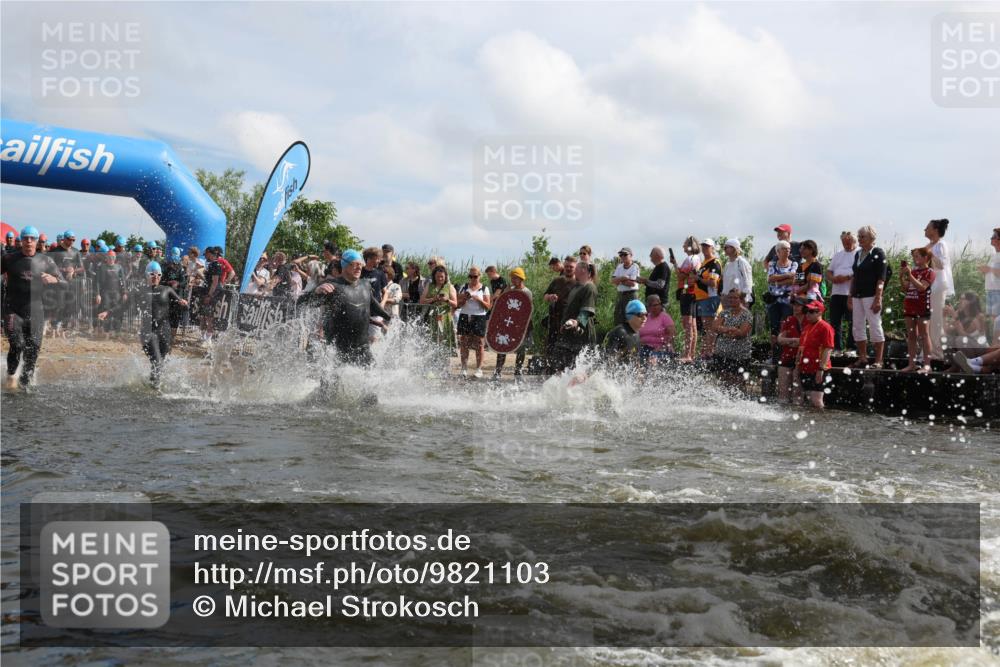 21.06.2026 - Viking Triathlon Michael Strokosch http://msf.ph/oto/9821103 21.06.2026 10:04:09 Schwimmen 195, 197, 227, 239, 243, 269, 279, 333, 397, 400, 496, 526, 654, 666 meine-sportfotos.de