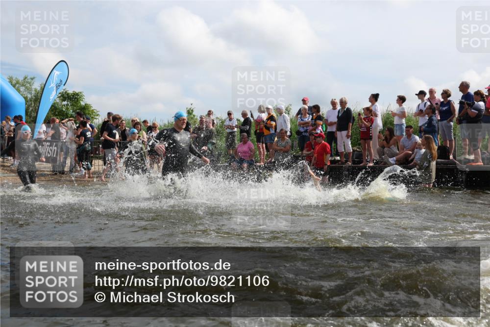 21.06.2026 - Viking Triathlon Michael Strokosch http://msf.ph/oto/9821106 21.06.2026 10:04:10 Schwimmen 195, 197, 227, 239, 243, 269, 279, 333, 377, 397, 400, 496, 526, 654, 666 meine-sportfotos.de