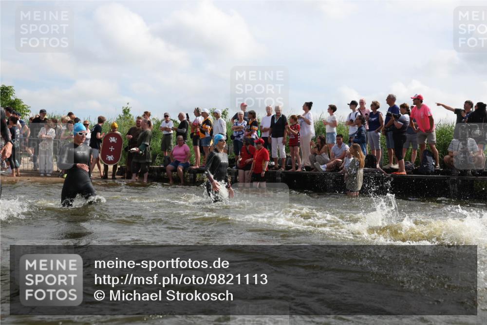 21.06.2026 - Viking Triathlon Michael Strokosch http://msf.ph/oto/9821113 21.06.2026 10:04:12 Schwimmen 195, 197, 227, 239, 243, 269, 279, 333, 377, 397, 400, 496, 526, 654, 666 meine-sportfotos.de
