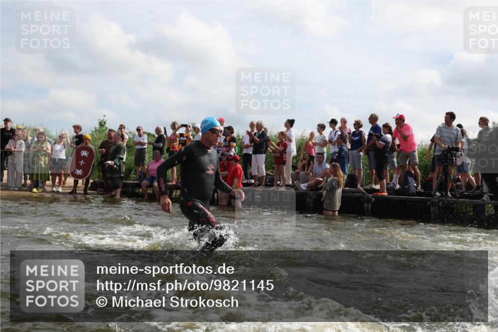 21.06.2026 - Viking Triathlon Michael Strokosch http://msf.ph/oto/9821145 21.06.2026 10:04:23 Schwimmen 96, 132, 179, 205, 213, 239, 241, 256, 377, 411, 526, 602, 614, 658, 666 meine-sportfotos.de