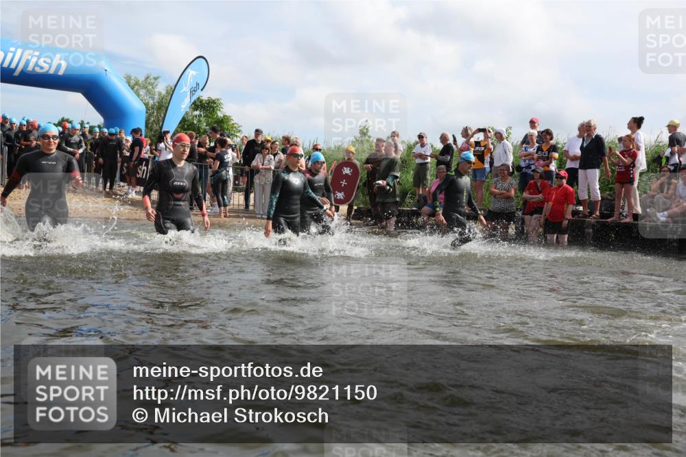 21.06.2026 - Viking Triathlon Michael Strokosch http://msf.ph/oto/9821150 21.06.2026 10:04:25 Schwimmen 96, 125, 132, 179, 205, 213, 241, 256, 398, 411, 465, 590, 602, 614, 658 meine-sportfotos.de