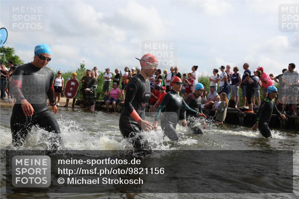 21.06.2026 - Viking Triathlon Michael Strokosch http://msf.ph/oto/9821156 21.06.2026 10:04:28 Schwimmen 96, 125, 132, 179, 241, 398, 465, 590, 602, 614, 658 meine-sportfotos.de