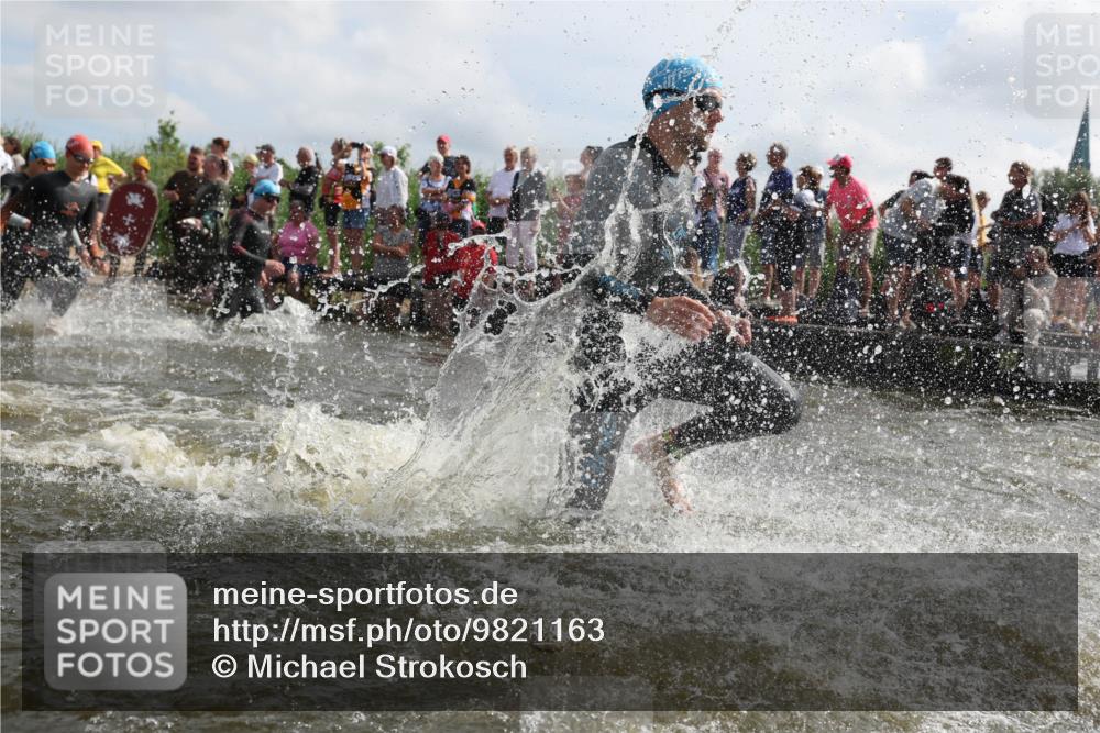 21.06.2026 - Viking Triathlon Michael Strokosch http://msf.ph/oto/9821163 21.06.2026 10:04:31 Schwimmen 125, 132, 167, 179, 241, 358, 398, 425, 465, 473, 590, 602, 614, 647, 658 meine-sportfotos.de