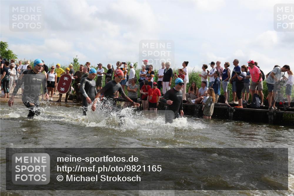 21.06.2026 - Viking Triathlon Michael Strokosch http://msf.ph/oto/9821165 21.06.2026 10:04:32 Schwimmen 125, 132, 167, 179, 241, 358, 398, 425, 465, 473, 590, 602, 614, 647, 658 meine-sportfotos.de