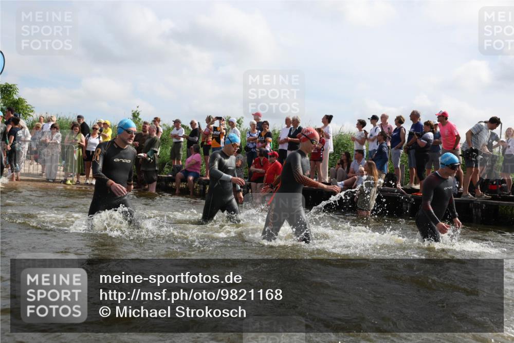 21.06.2026 - Viking Triathlon Michael Strokosch http://msf.ph/oto/9821168 21.06.2026 10:04:33 Schwimmen 125, 132, 167, 232, 241, 349, 358, 398, 425, 465, 473, 590, 647, 658 meine-sportfotos.de