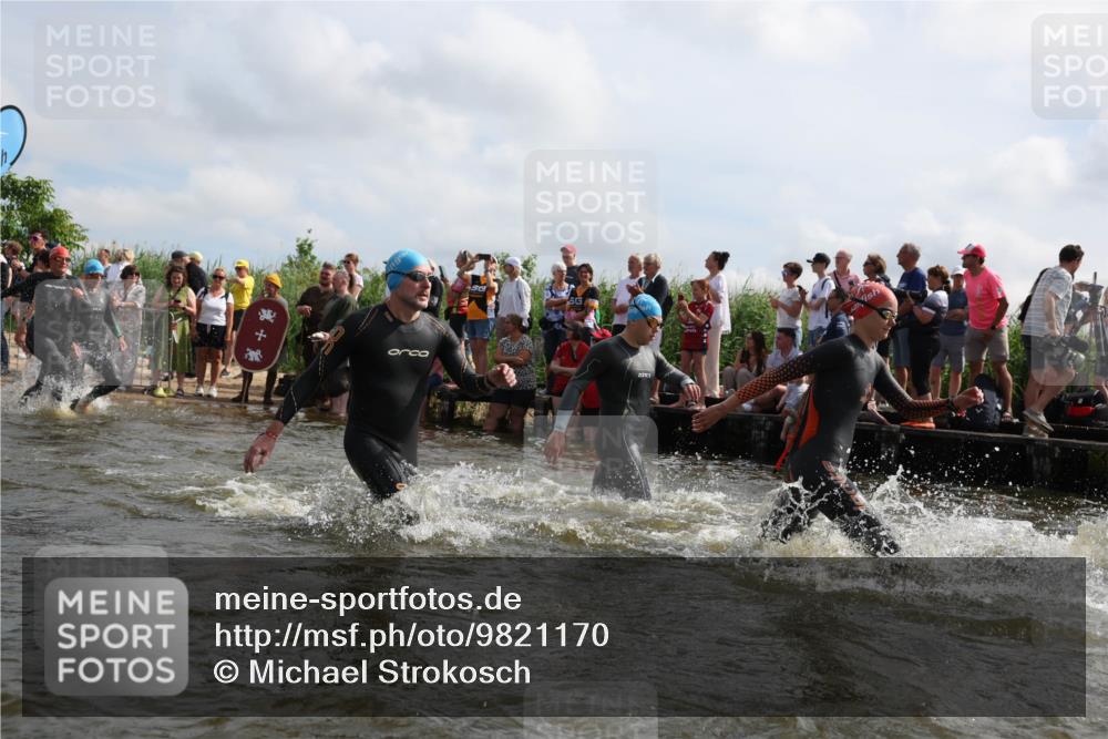 21.06.2026 - Viking Triathlon Michael Strokosch http://msf.ph/oto/9821170 21.06.2026 10:04:34 Schwimmen 63, 125, 167, 232, 349, 358, 398, 425, 465, 473, 484, 511, 590, 647, 658 meine-sportfotos.de