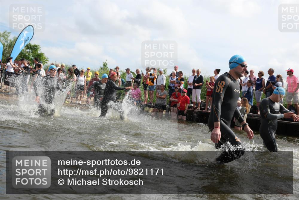 21.06.2026 - Viking Triathlon Michael Strokosch http://msf.ph/oto/9821171 21.06.2026 10:04:35 Schwimmen 63, 125, 167, 231, 232, 349, 358, 398, 425, 465, 473, 484, 511, 590, 647, 658 meine-sportfotos.de