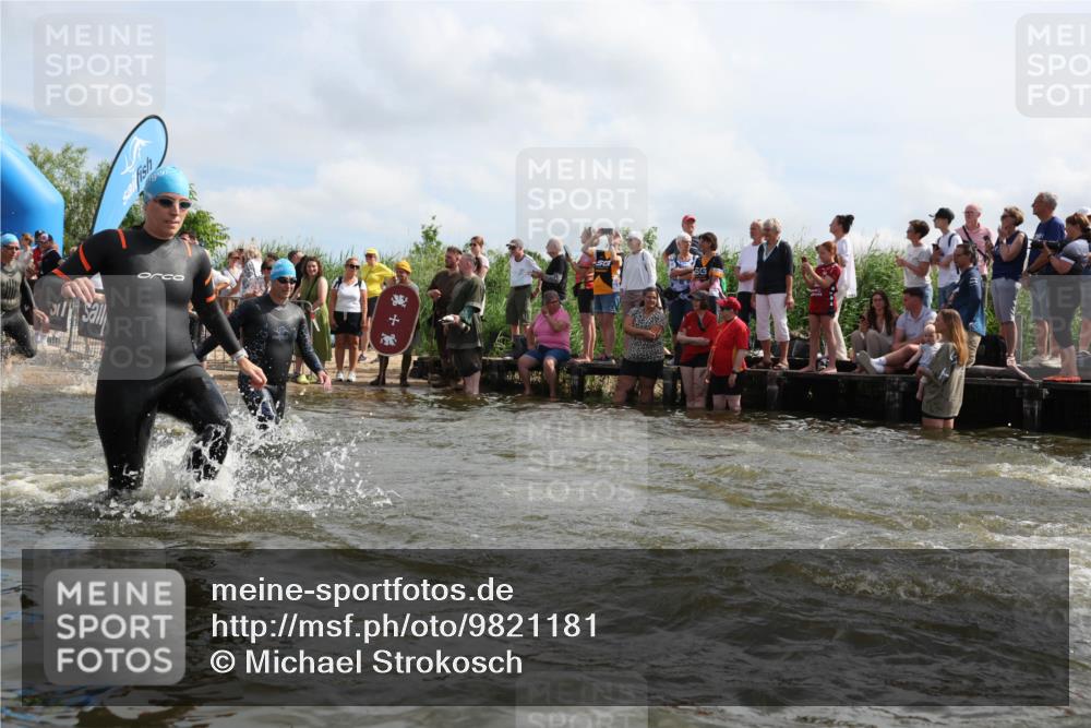 21.06.2026 - Viking Triathlon Michael Strokosch http://msf.ph/oto/9821181 21.06.2026 10:04:38 Schwimmen 44, 63, 125, 150, 167, 231, 232, 247, 349, 358, 398, 425, 465, 473, 484, 511, 590, 647 meine-sportfotos.de