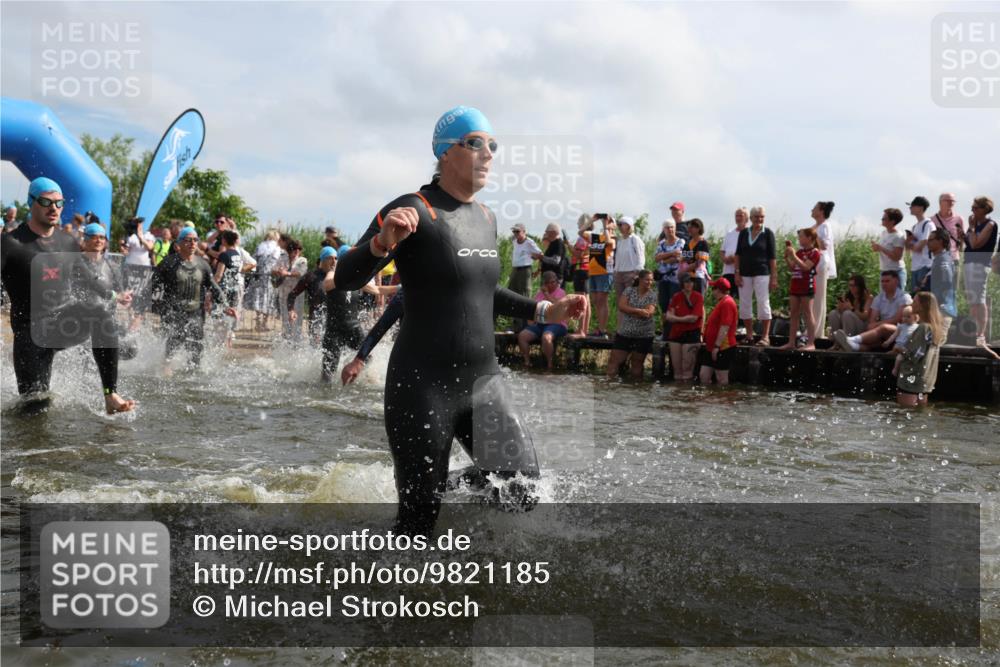 21.06.2026 - Viking Triathlon Michael Strokosch http://msf.ph/oto/9821185 21.06.2026 10:04:39 Schwimmen 44, 63, 150, 167, 231, 232, 247, 349, 355, 358, 425, 473, 484, 511, 647 meine-sportfotos.de