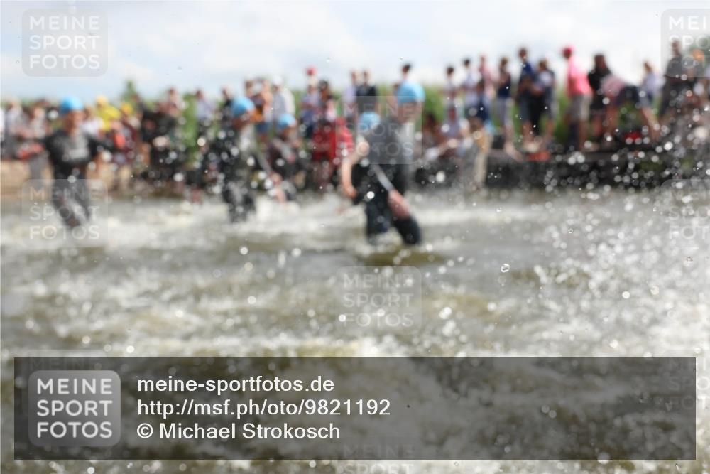 21.06.2026 - Viking Triathlon Michael Strokosch http://msf.ph/oto/9821192 21.06.2026 10:04:41 Schwimmen 44, 63, 150, 167, 231, 232, 247, 349, 355, 358, 425, 473, 484, 511, 647 meine-sportfotos.de