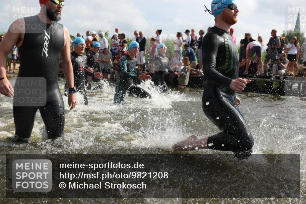 21.06.2026 - Viking Triathlon Michael Strokosch http://msf.ph/oto/9821208 21.06.2026 10:04:52 Schwimmen 22, 34, 44, 150, 175, 214, 247, 286, 351, 353, 355, 456, 492, 508 meine-sportfotos.de
