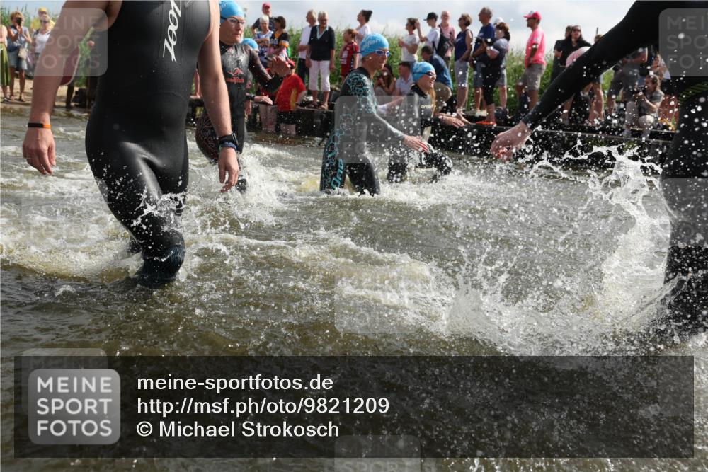 21.06.2026 - Viking Triathlon Michael Strokosch http://msf.ph/oto/9821209 21.06.2026 10:04:52 Schwimmen 22, 34, 44, 150, 175, 214, 247, 286, 351, 353, 355, 456, 492, 508 meine-sportfotos.de