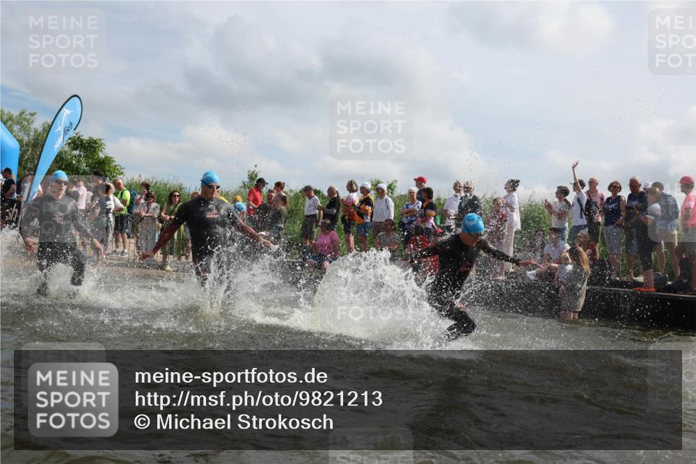21.06.2026 - Viking Triathlon Michael Strokosch http://msf.ph/oto/9821213 21.06.2026 10:04:56 Schwimmen 22, 34, 175, 214, 286, 318, 350, 351, 353, 456, 461, 492, 508, 516, 650 meine-sportfotos.de