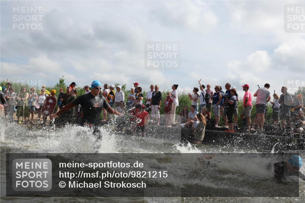 21.06.2026 - Viking Triathlon Michael Strokosch http://msf.ph/oto/9821215 21.06.2026 10:04:56 Schwimmen 22, 34, 175, 214, 286, 318, 350, 351, 353, 456, 461, 492, 508, 516, 650 meine-sportfotos.de