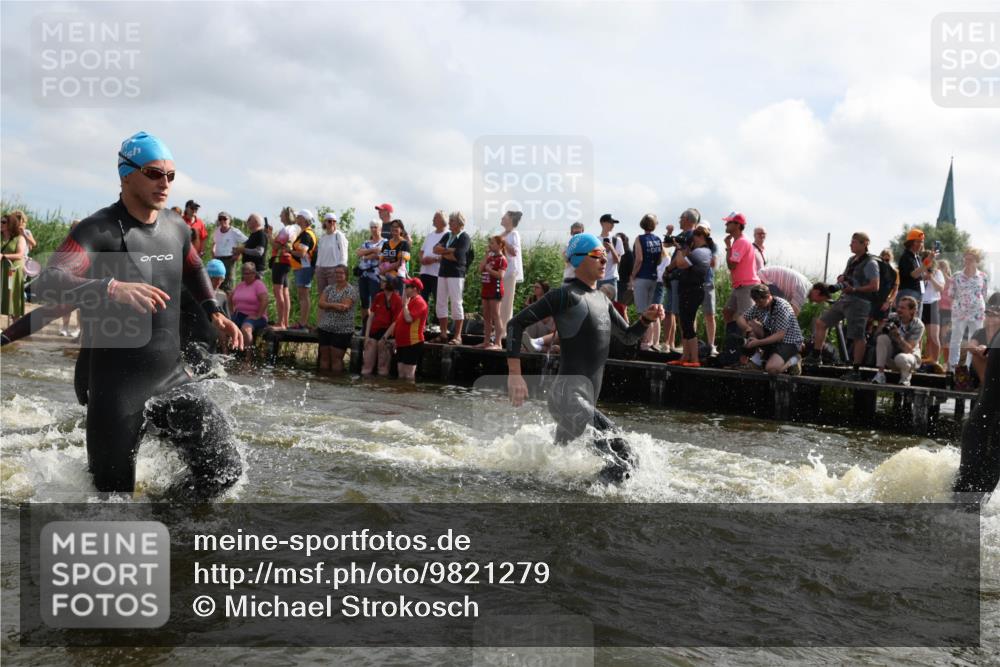 21.06.2026 - Viking Triathlon Michael Strokosch http://msf.ph/oto/9821279 21.06.2026 10:05:27 Schwimmen 33, 86, 88, 230, 302, 308, 330, 331, 341, 414, 452, 459, 472, 493, 632 meine-sportfotos.de