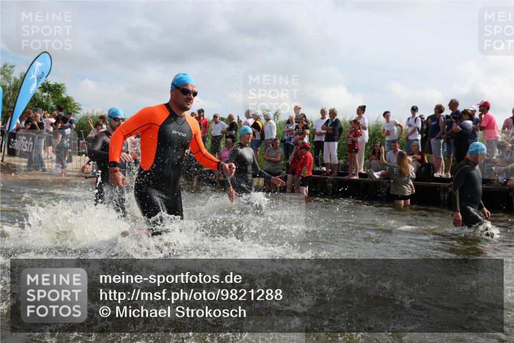 21.06.2026 - Viking Triathlon Michael Strokosch http://msf.ph/oto/9821288 21.06.2026 10:05:31 Schwimmen 86, 88, 134, 230, 262, 276, 302, 308, 330, 331, 414, 452, 459, 471, 520 meine-sportfotos.de