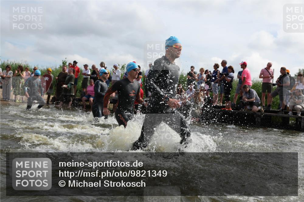21.06.2026 - Viking Triathlon Michael Strokosch http://msf.ph/oto/9821349 21.06.2026 10:06:02 Schwimmen 91, 93, 147, 156, 173, 185, 259, 261, 273, 282, 405, 443, 498, 505, 563 meine-sportfotos.de
