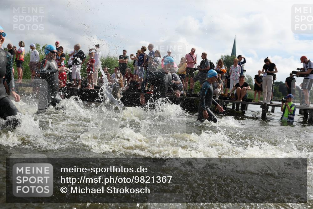 21.06.2026 - Viking Triathlon Michael Strokosch http://msf.ph/oto/9821367 21.06.2026 10:06:08 Schwimmen 91, 93, 147, 153, 162, 173, 185, 259, 261, 273, 368, 405, 443, 479, 541 meine-sportfotos.de