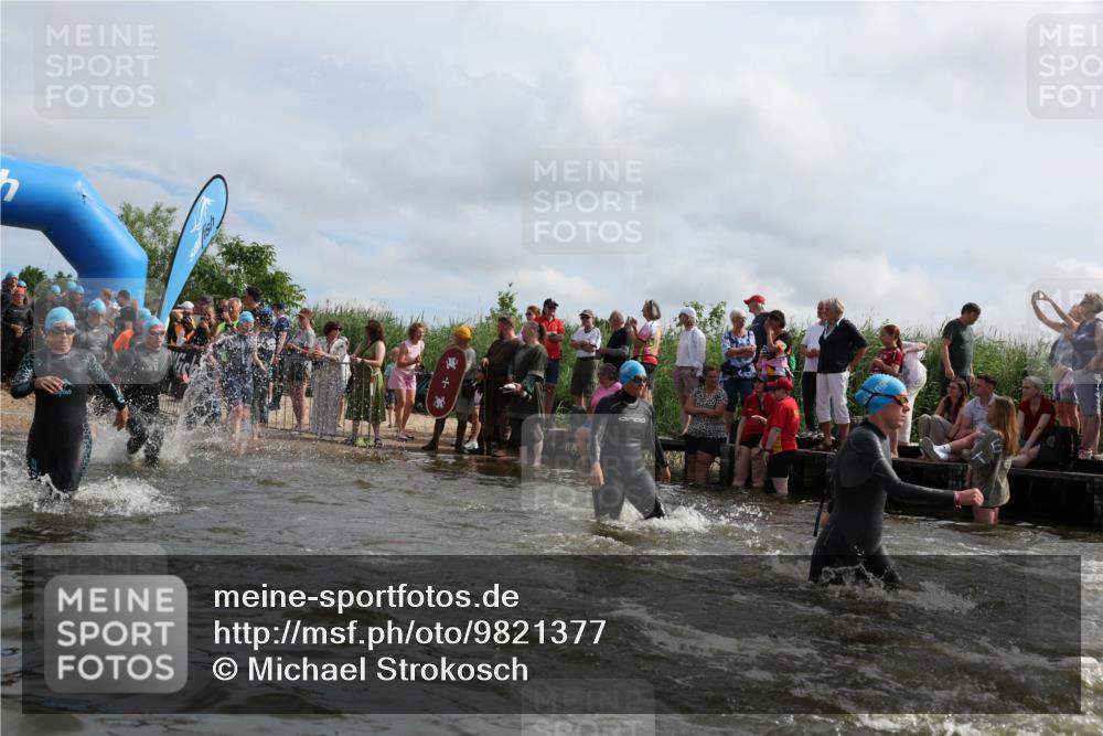 21.06.2026 - Viking Triathlon Michael Strokosch http://msf.ph/oto/9821377 21.06.2026 10:06:14 Schwimmen 41, 147, 153, 162, 173, 184, 185, 190, 248, 273, 274, 312, 368, 378, 405, 479, 533, 541, 550, 603 meine-sportfotos.de