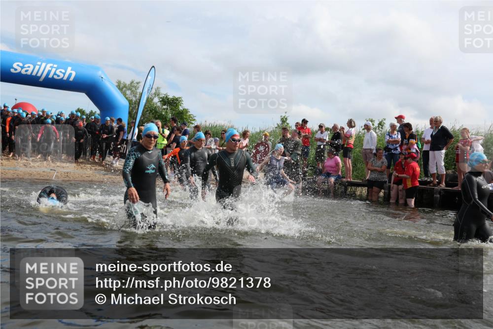 21.06.2026 - Viking Triathlon Michael Strokosch http://msf.ph/oto/9821378 21.06.2026 10:06:16 Schwimmen 41, 153, 162, 184, 190, 248, 274, 312, 368, 378, 479, 533, 541, 550, 603 meine-sportfotos.de