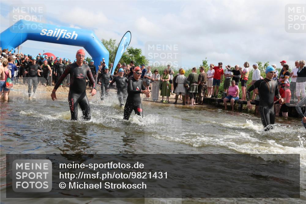 21.06.2026 - Viking Triathlon Michael Strokosch http://msf.ph/oto/9821431 21.06.2026 10:06:48 Schwimmen 138, 166, 206, 245, 260, 310, 321, 326, 429, 444, 464, 495, 609, 618, 638, 641 meine-sportfotos.de
