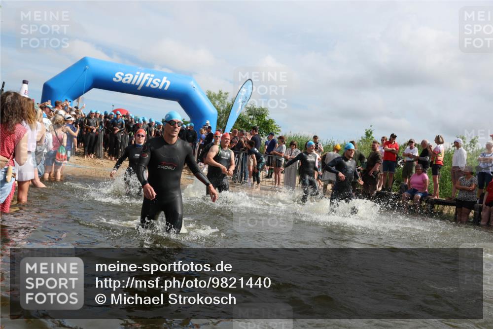 21.06.2026 - Viking Triathlon Michael Strokosch http://msf.ph/oto/9821440 21.06.2026 10:06:54 Schwimmen 54, 60, 94, 123, 166, 245, 310, 314, 449, 464, 495, 609, 615, 668 meine-sportfotos.de