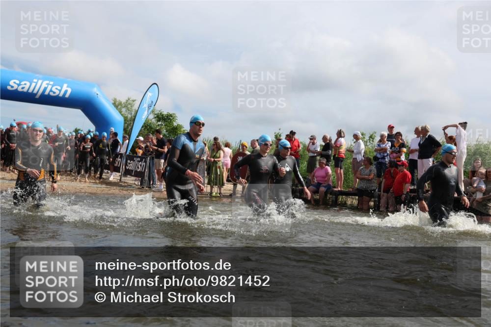 21.06.2026 - Viking Triathlon Michael Strokosch http://msf.ph/oto/9821452 21.06.2026 10:07:02 Schwimmen 37, 54, 60, 69, 94, 123, 307, 314, 329, 345, 369, 449, 609, 615, 668 meine-sportfotos.de