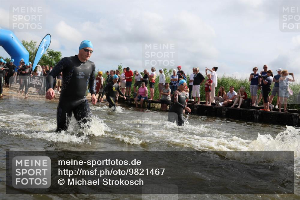 21.06.2026 - Viking Triathlon Michael Strokosch http://msf.ph/oto/9821467 21.06.2026 10:07:08 Schwimmen 37, 60, 69, 94, 116, 123, 135, 289, 307, 314, 329, 345, 369, 390, 470, 523, 555, 574, 662 meine-sportfotos.de