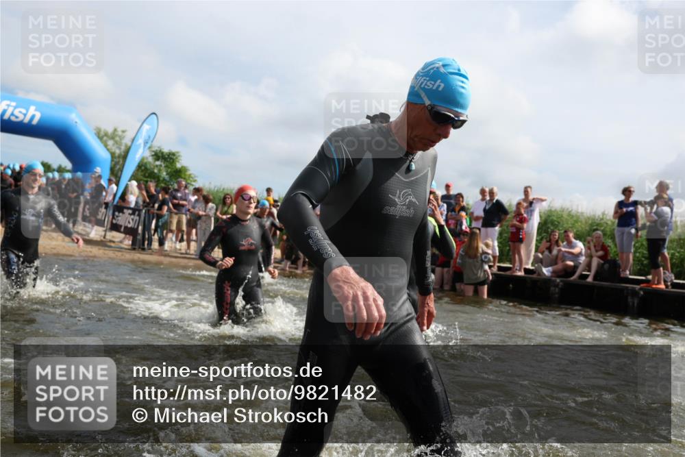 21.06.2026 - Viking Triathlon Michael Strokosch http://msf.ph/oto/9821482 21.06.2026 10:07:16 Schwimmen 115, 116, 135, 163, 209, 289, 390, 401, 469, 470, 483, 523, 555, 574, 662 meine-sportfotos.de