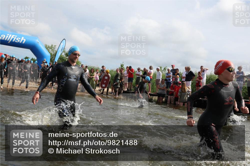 21.06.2026 - Viking Triathlon Michael Strokosch http://msf.ph/oto/9821488 21.06.2026 10:07:18 Schwimmen 115, 116, 135, 163, 209, 390, 401, 469, 470, 483, 523, 574, 662 meine-sportfotos.de