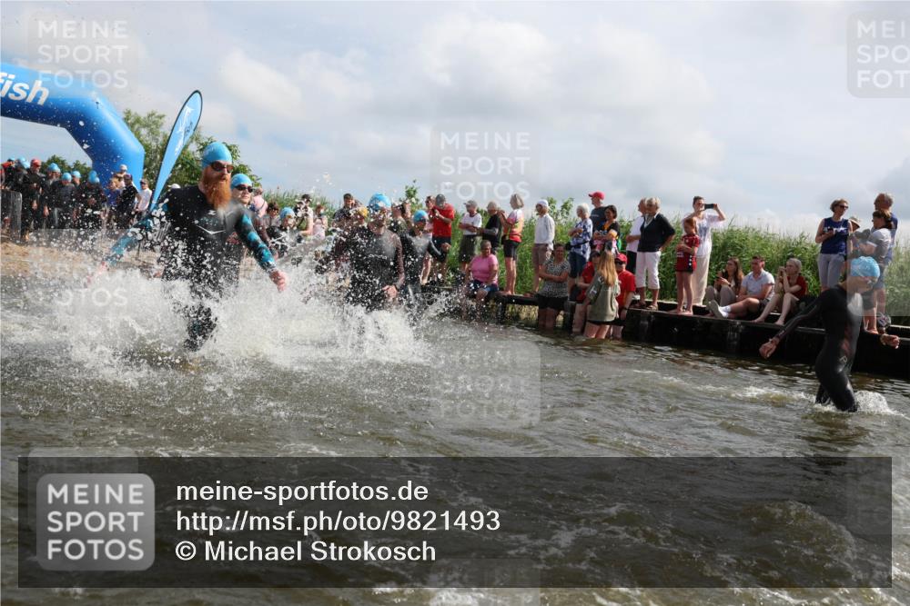 21.06.2026 - Viking Triathlon Michael Strokosch http://msf.ph/oto/9821493 21.06.2026 10:07:21 Schwimmen 76, 115, 116, 158, 163, 209, 390, 401, 403, 469, 483, 510, 574, 624, 662 meine-sportfotos.de