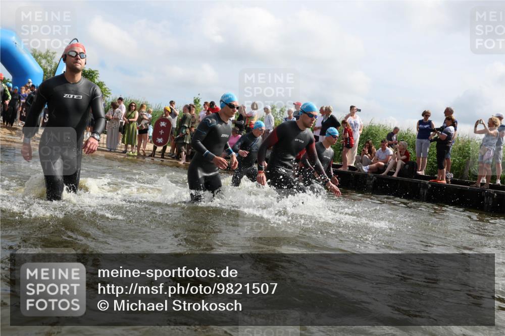 21.06.2026 - Viking Triathlon Michael Strokosch http://msf.ph/oto/9821507 21.06.2026 10:07:28 Schwimmen 76, 107, 115, 158, 163, 209, 253, 401, 403, 469, 510, 540, 605, 624, 659 meine-sportfotos.de