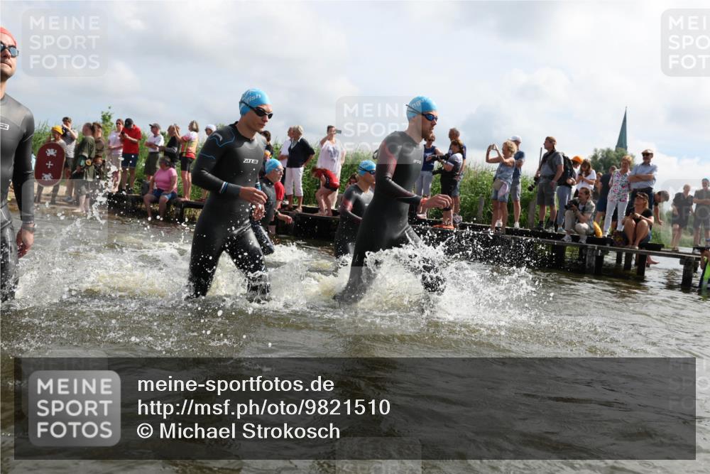 21.06.2026 - Viking Triathlon Michael Strokosch http://msf.ph/oto/9821510 21.06.2026 10:07:29 Schwimmen 24, 76, 107, 115, 158, 209, 253, 258, 306, 346, 403, 510, 540, 605, 624, 628, 659 meine-sportfotos.de