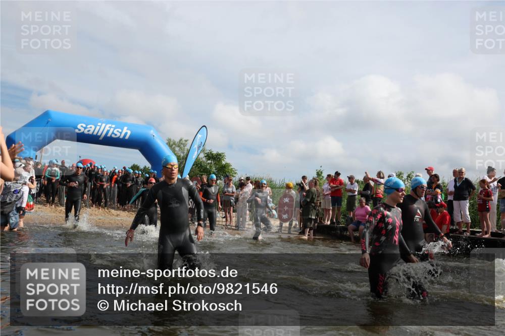 21.06.2026 - Viking Triathlon Michael Strokosch http://msf.ph/oto/9821546 21.06.2026 10:07:49 Schwimmen 36, 81, 97, 124, 217, 295, 298, 363, 374, 388, 413, 448, 494, 622, 630 meine-sportfotos.de